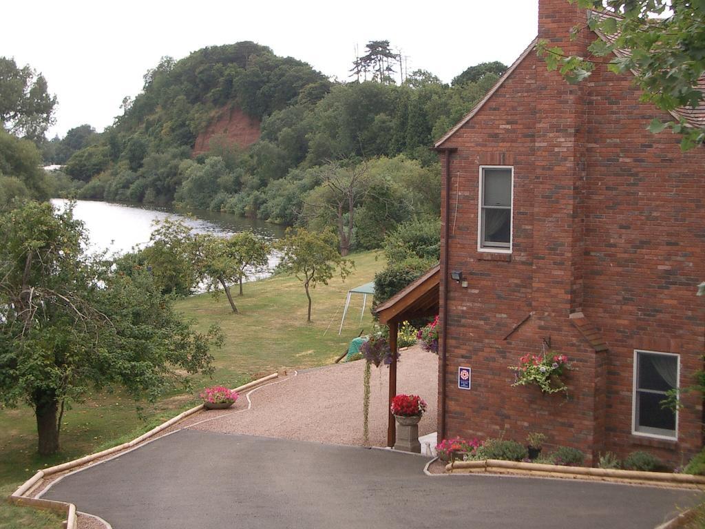 Severnside Bed & Breakfast グレート・マルバーン エクステリア 写真